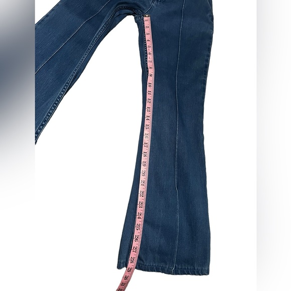 Twist & Tango Flare Women’s Jeans - Picture 4 of 5